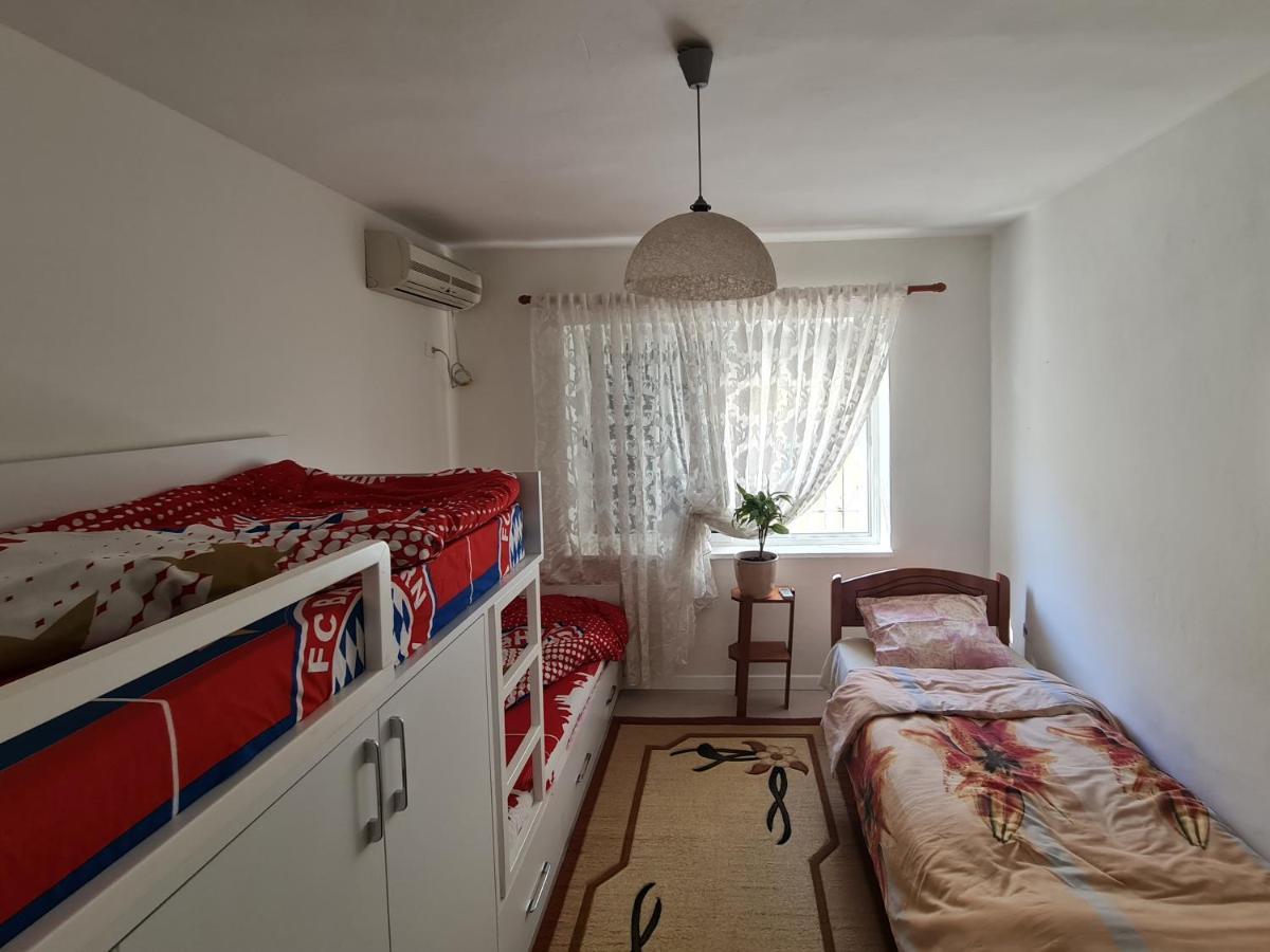 Saloon Apartment Tirana Exterior foto
